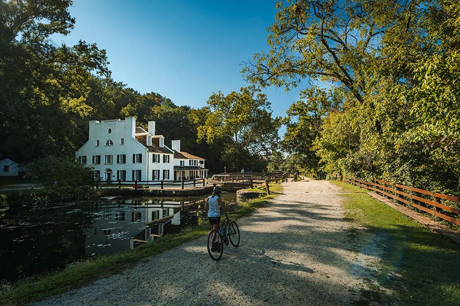 These Nearby Destinations Make a Weekend Road Trip on a Budget Feel Like the Vacation of a Lifetime