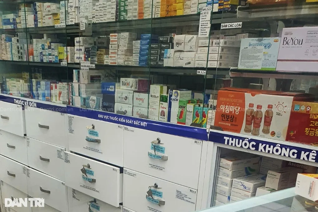 Phạt nặng nhiều nhà thuốc sau phản ánh “bán thuốc như bán rau” của Dân trí - 2 Phạt nặng nhiều nhà thuốc sau phản ánh “bán thuốc như bán rau” của Dân trí - 2