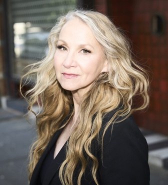 Joan Osborne & Friends will bring ‘Dylanology’ show to Union County Performing Arts Center