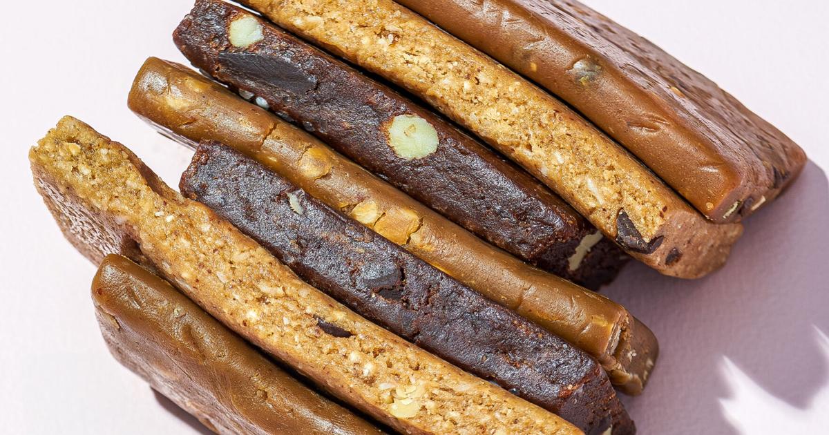 8 of the healthiest protein bars, according to nutrition experts