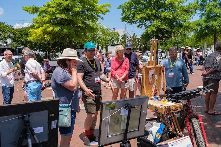 Dueling Brushes, an open air competition that kicks off Paint Annapolis, took place Sunday. But arts will be out all week capturing the city.