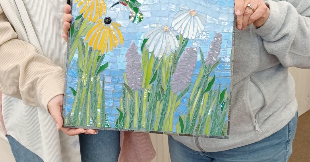 Antigo holds art scavenger hunt