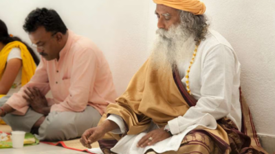 Sadhguru’s 4 tips to healthy eating is the ultimate mantra for a long life