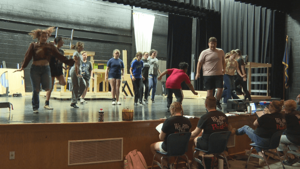 Wise County students prepare for Broadway-style show