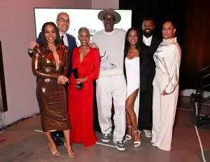 Karen Pittman, Coby Bell, Mara Brock Akil, Guest, Golden Brooks, Will Catlett, Tracee Ellis Ross at IndieWire Honors Television 2025 held at NeueHouse Hollywood on June 05, 2025 in Los Angeles, California.