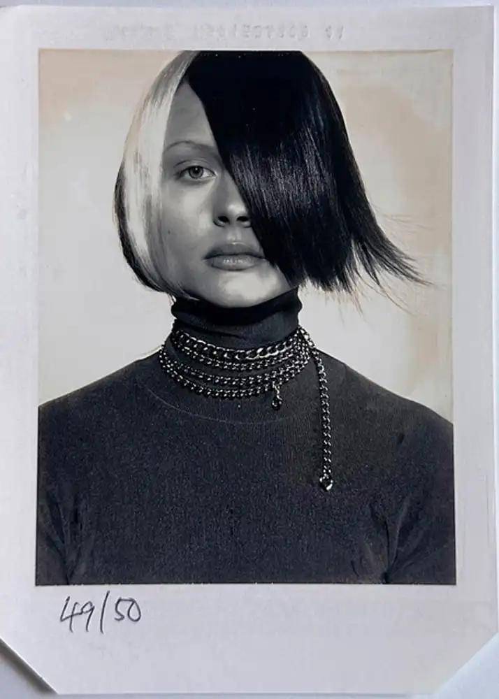 Photo of the model with black and white hair by Donna Trope
