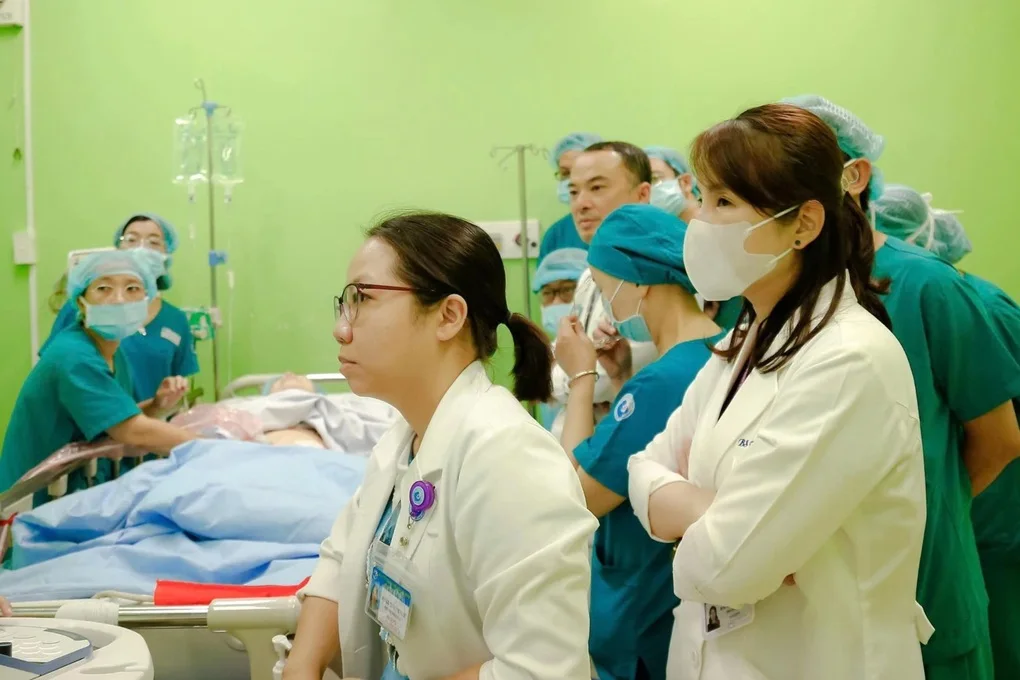 Thách thức mới giữ thai cho mẹ con sản phụ Singapore sang Việt Nam chữa trị - 3 Thách thức mới giữ thai cho mẹ con sản phụ Singapore sang Việt Nam chữa trị - 3