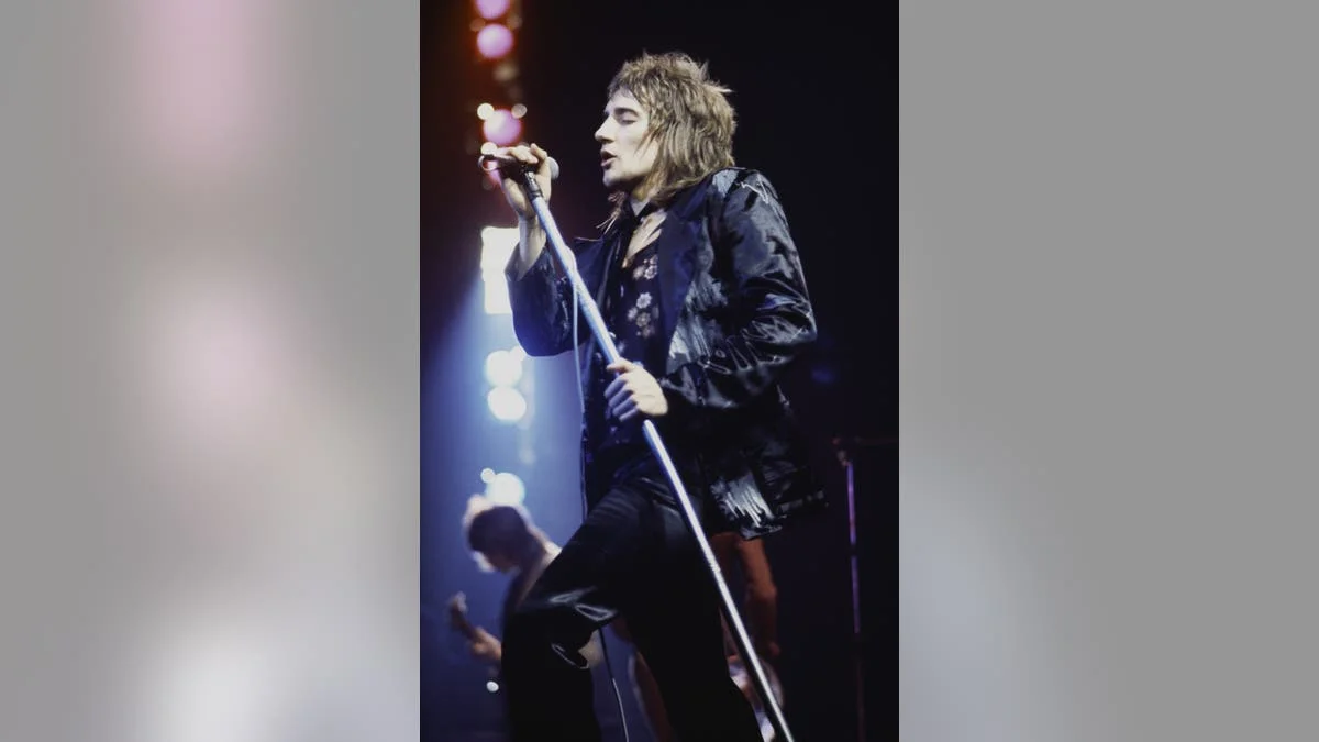 Rod Stewart performing in 1971
