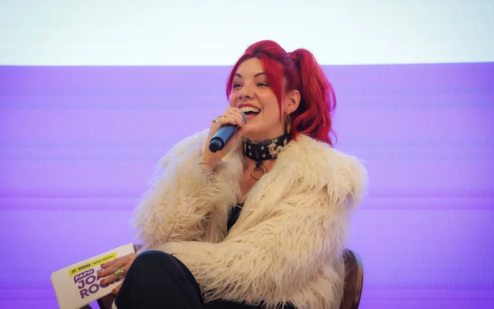 A comunicadora Mari Moon participa de dois painéis como moderadora no Papo João Rock 2025. — Foto: Rafa Cautella