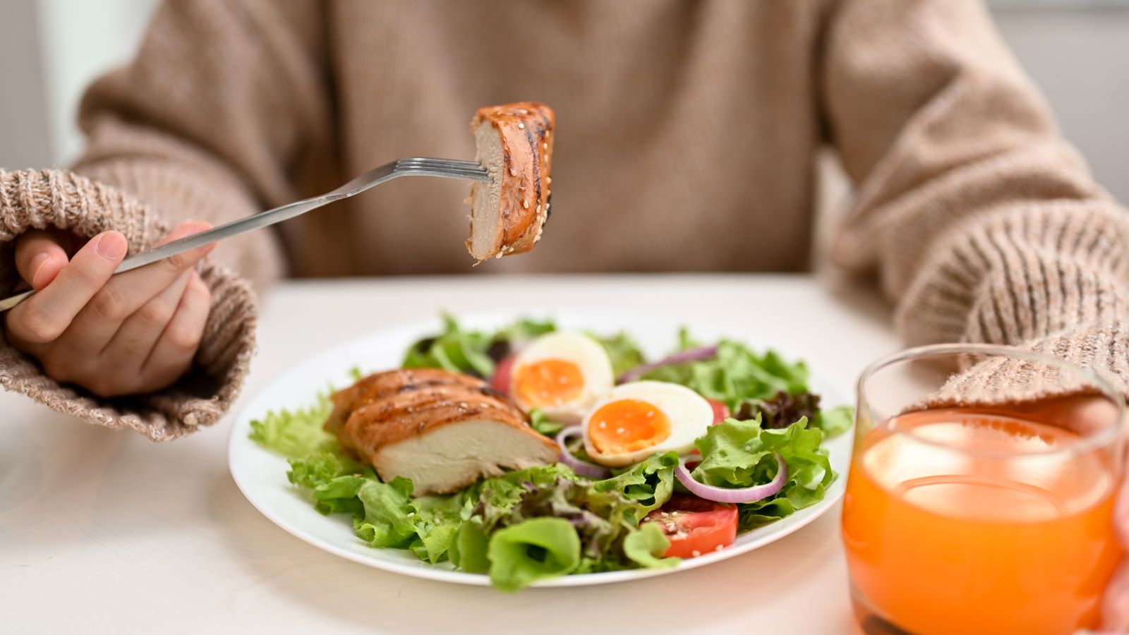 8 Common Nutrition Myths – And the Truth Behind Them