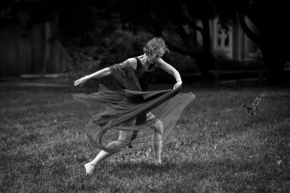 A dancer performing a piece by Kelli Edwards in Mount Auburn Cemetery. (Courtesy Julie Cordeiro)