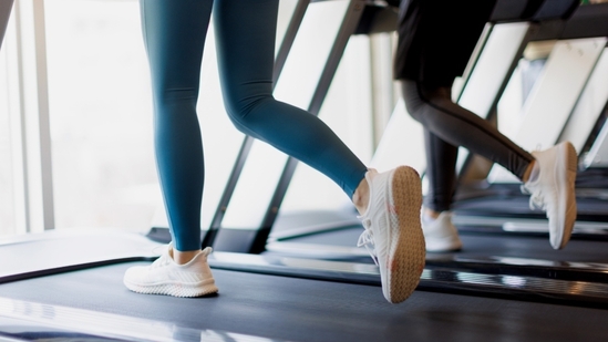 Fitness coach loses weight in 7 days with 20-minute walk: ‘It burns more belly fat than hours of cardio’