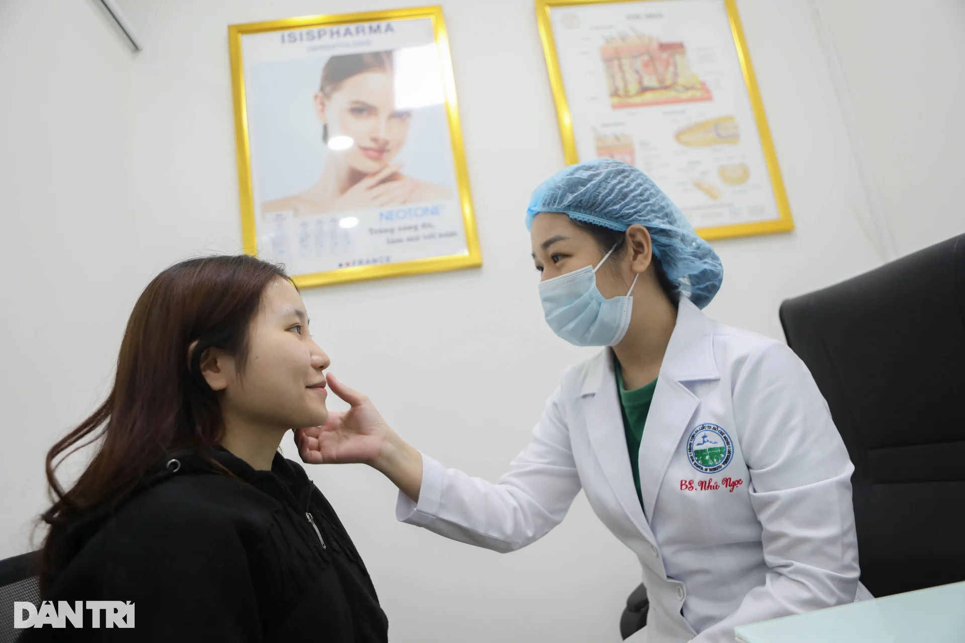 Gen Z chi gần 10 triệu để tiêm filler làm đầy hốc mắt - 2 Gen Z chi gần 10 triệu để tiêm filler làm đầy hốc mắt - 2