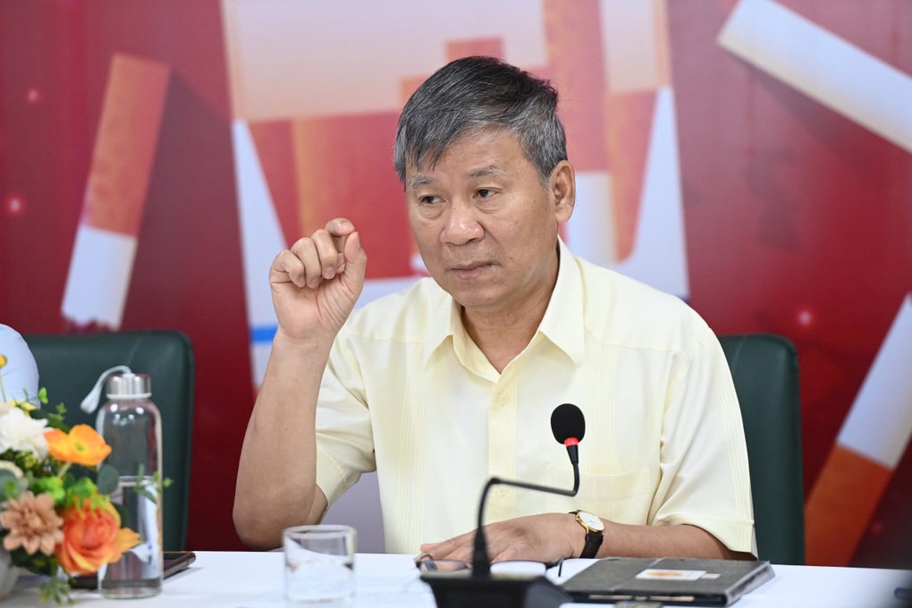 Đại biểu Quốc hội: “Không có lý do gì chậm lại việc tăng thuế thuốc lá”