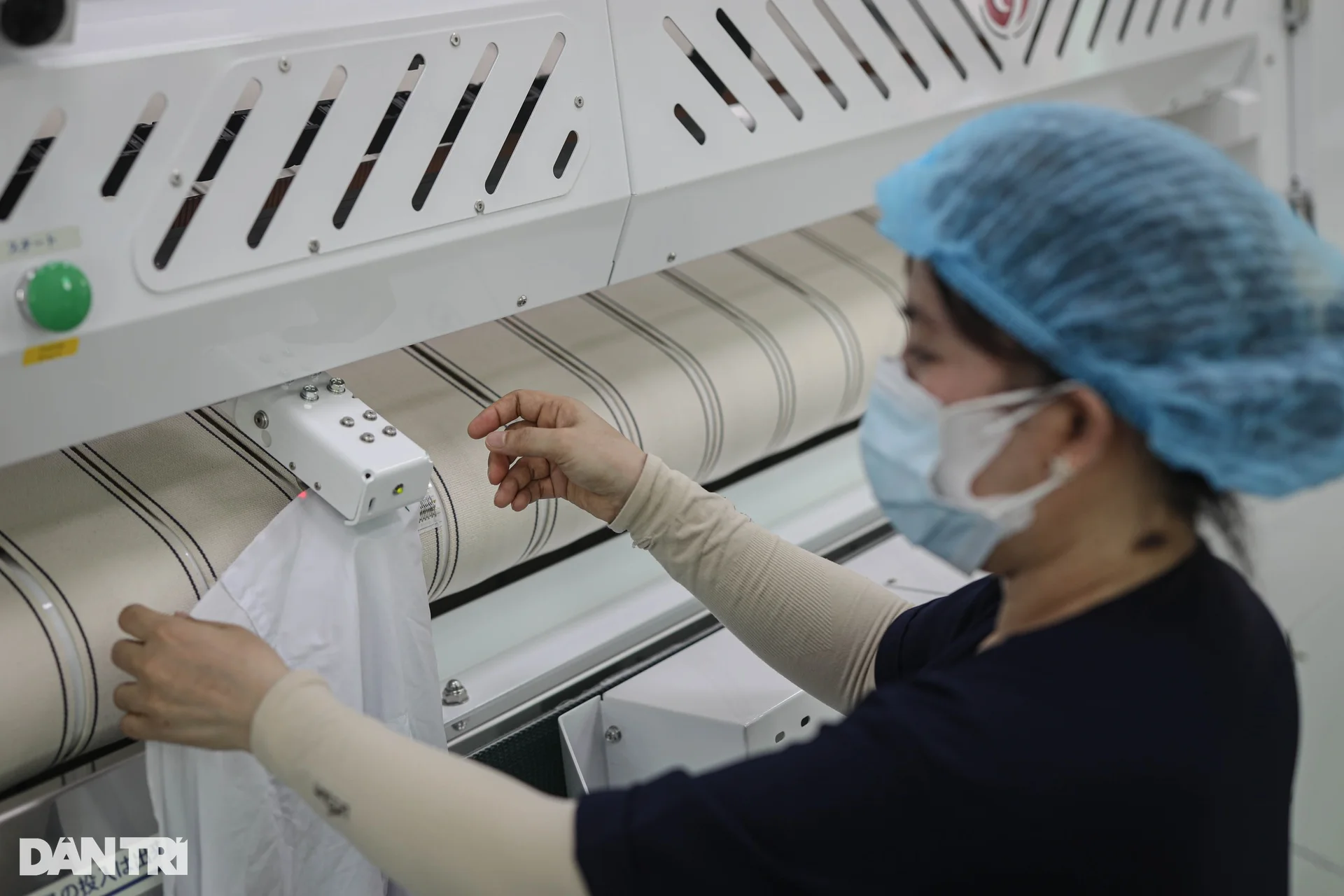 Cận cảnh “dự án 6 năm” vượt Covid-19 giúp phòng chống nhiễm khuẩn bệnh viện - 4 Cận cảnh “dự án 6 năm” vượt Covid-19 giúp phòng chống nhiễm khuẩn bệnh viện - 4