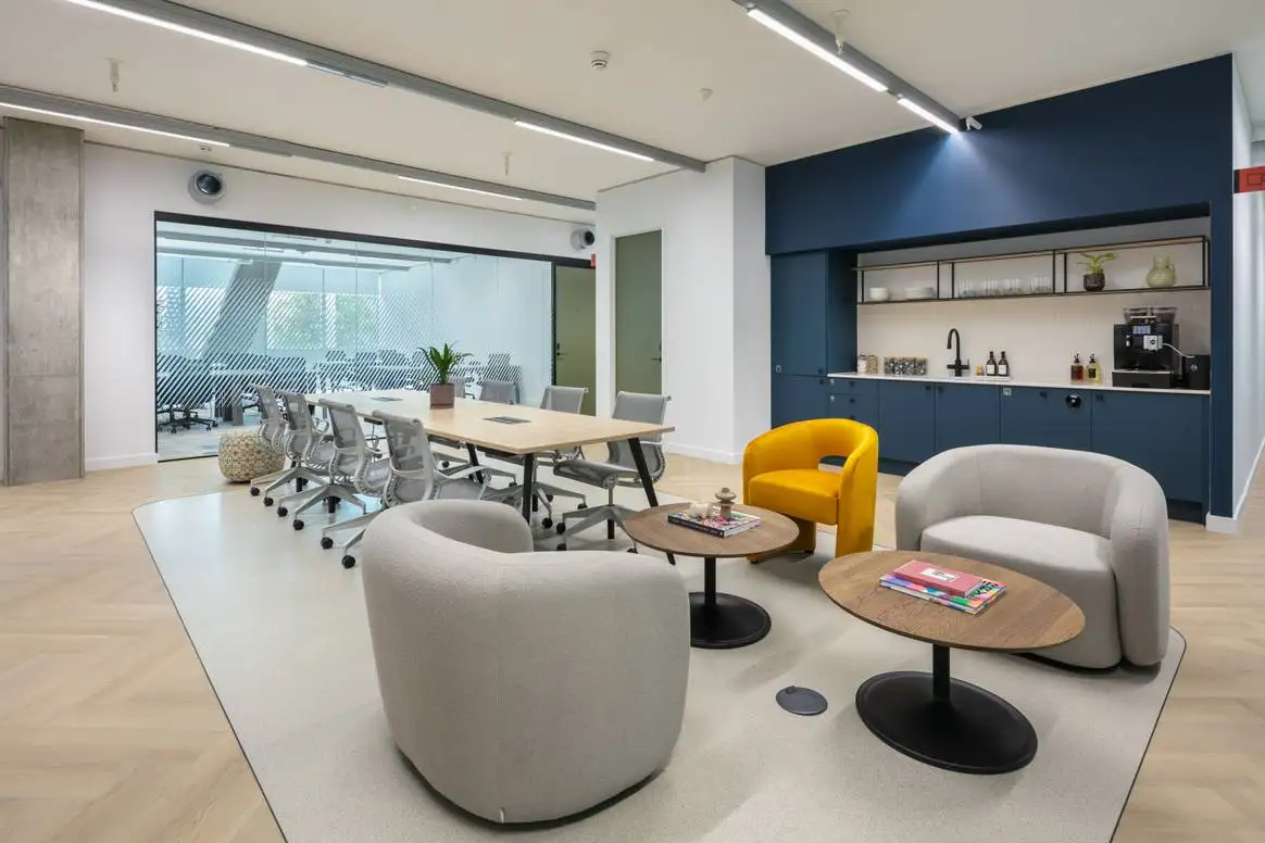 Studio Y space from Spacemade