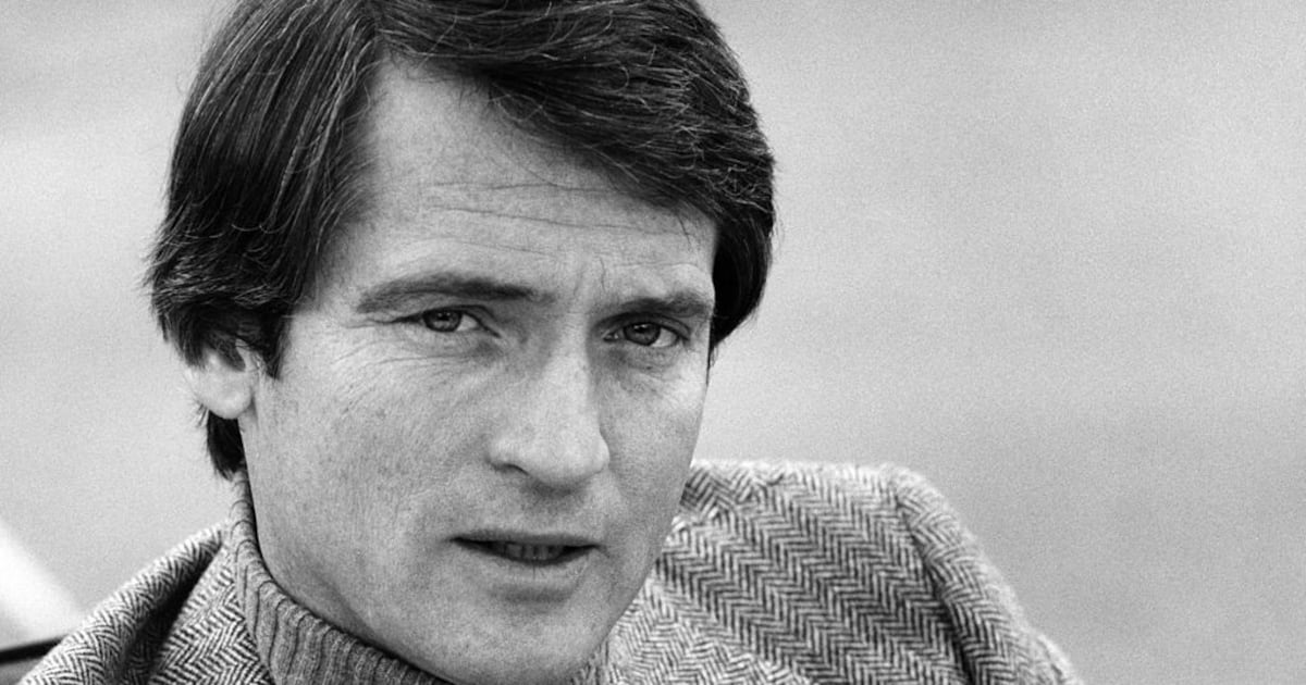 Television soap opera doctor Chris Robinson dies at age 86