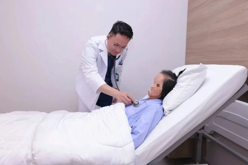 Biết mắc ung thư, người mẹ mong sống thêm 3 năm chờ con gái tốt nghiệp - 1