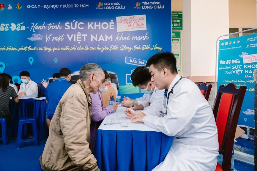 Long Châu sẻ chia: Hành trình sức khỏe, vì một Việt Nam khỏe mạnh - 3