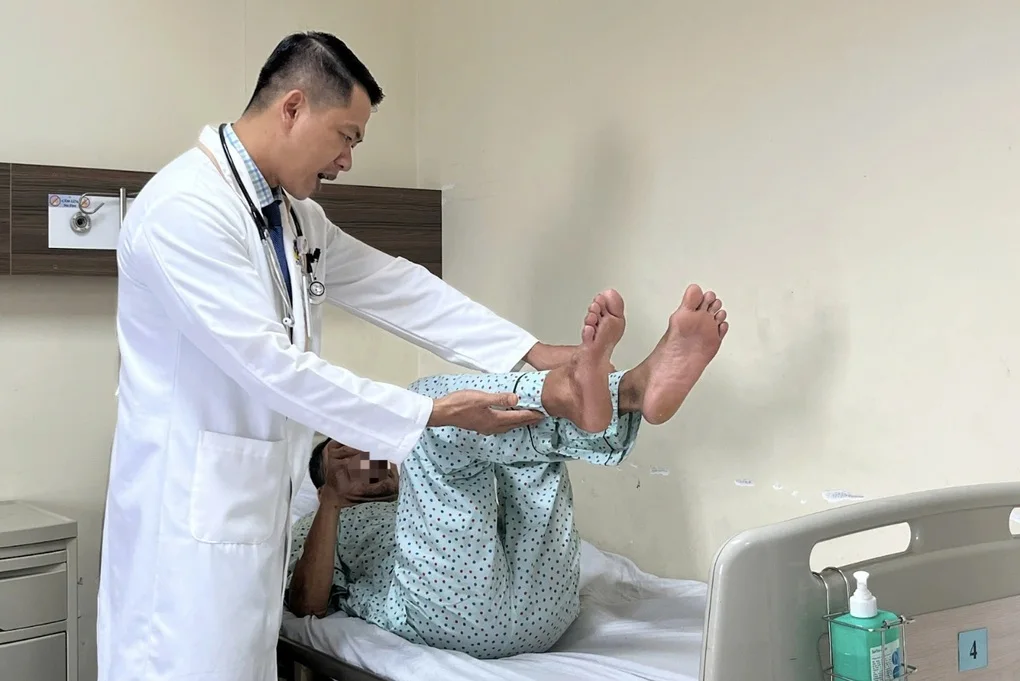 Người chồng ở TPHCM suýt chết vì bị vợ chích lể đầu ngón tay chữa đột quỵ - 3 Người chồng ở TPHCM suýt chết vì bị vợ chích lể đầu ngón tay chữa đột quỵ - 3