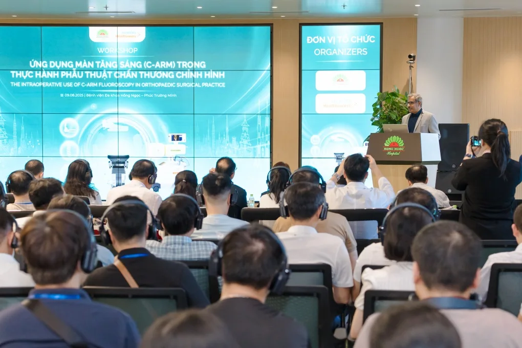 Phẫu thuật thoái hóa cột sống: Hồi phục nhanh, tránh biến chứng nhờ công nghệ C-arm 3D - 1
