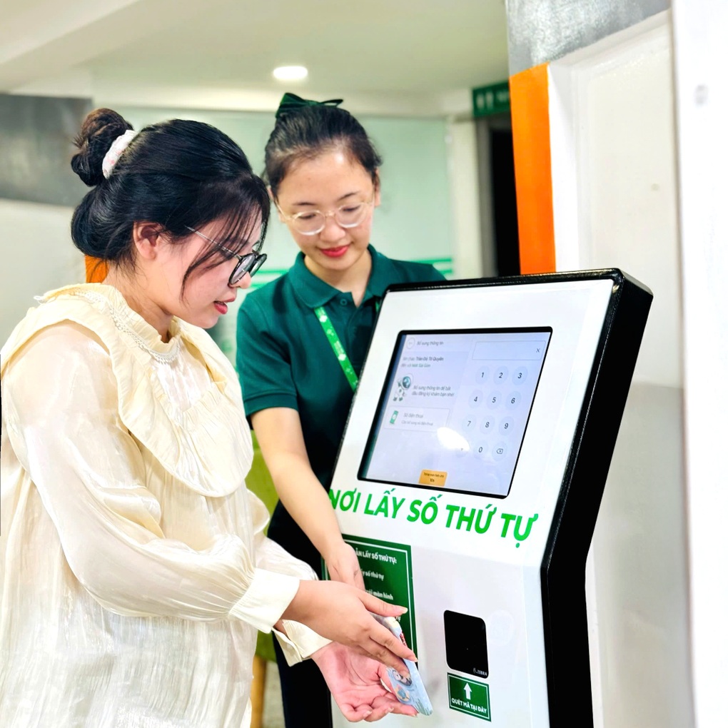 Bệnh viện Mắt Sài Gòn triển khai bệnh án điện tử trên toàn hệ thống
