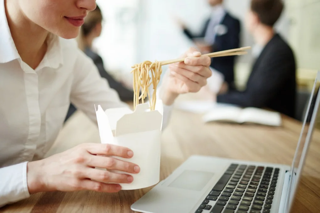 Nguy cơ suy thận từ chế độ ăn tiện lợi - 1