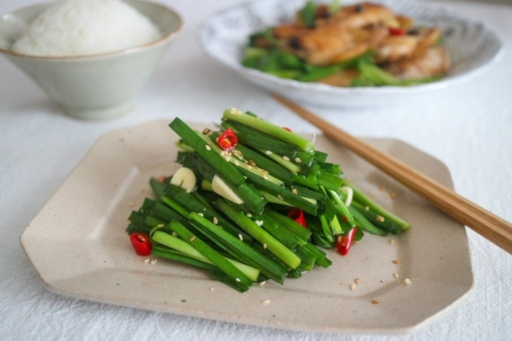 Loại lá là “thuốc bổ” cho gan và thận, chợ Việt rẻ bèo