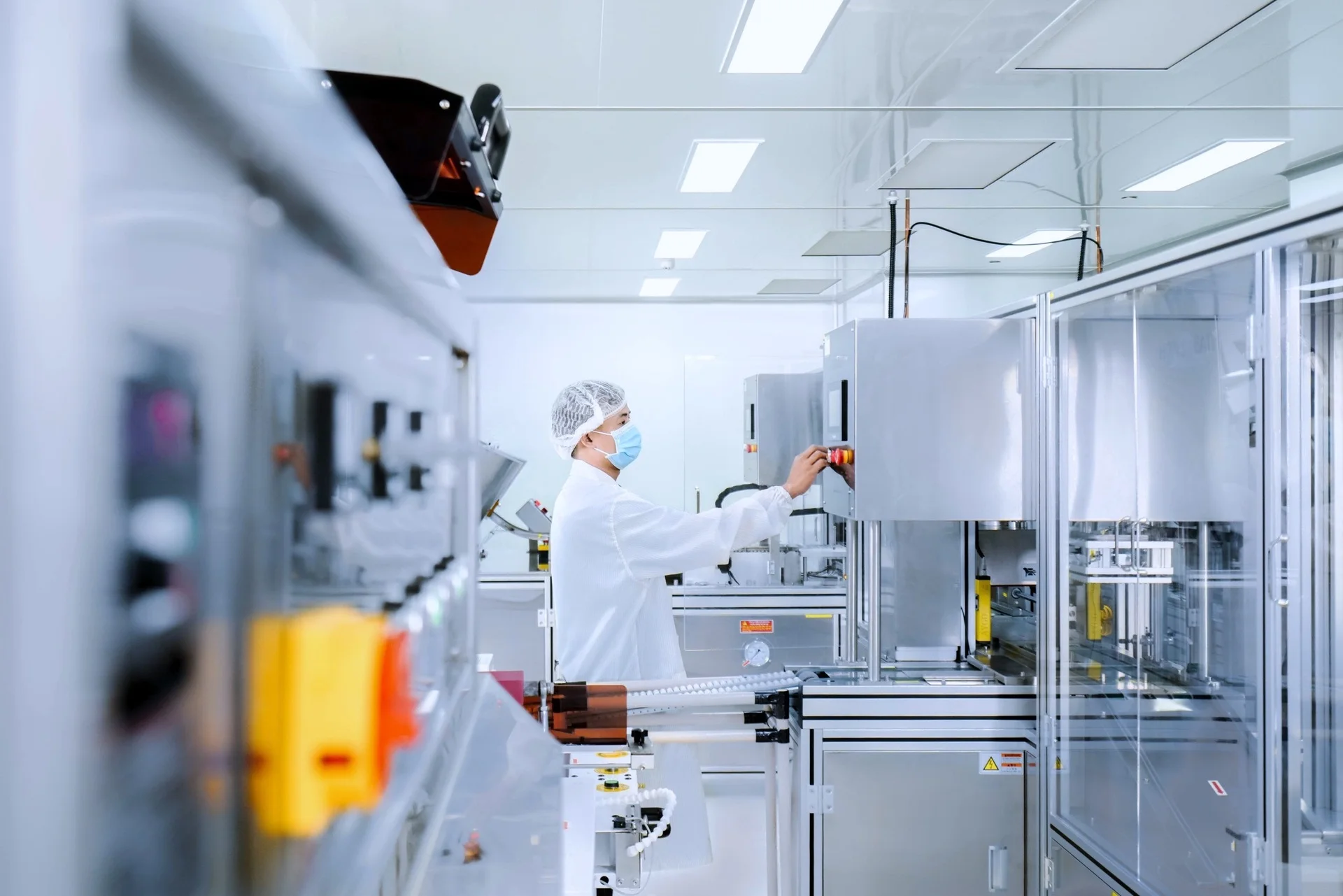 Chiếc đèn gù, ống lấy máu và bài học để thiết bị y tế Việt vươn ra thế giới - 5