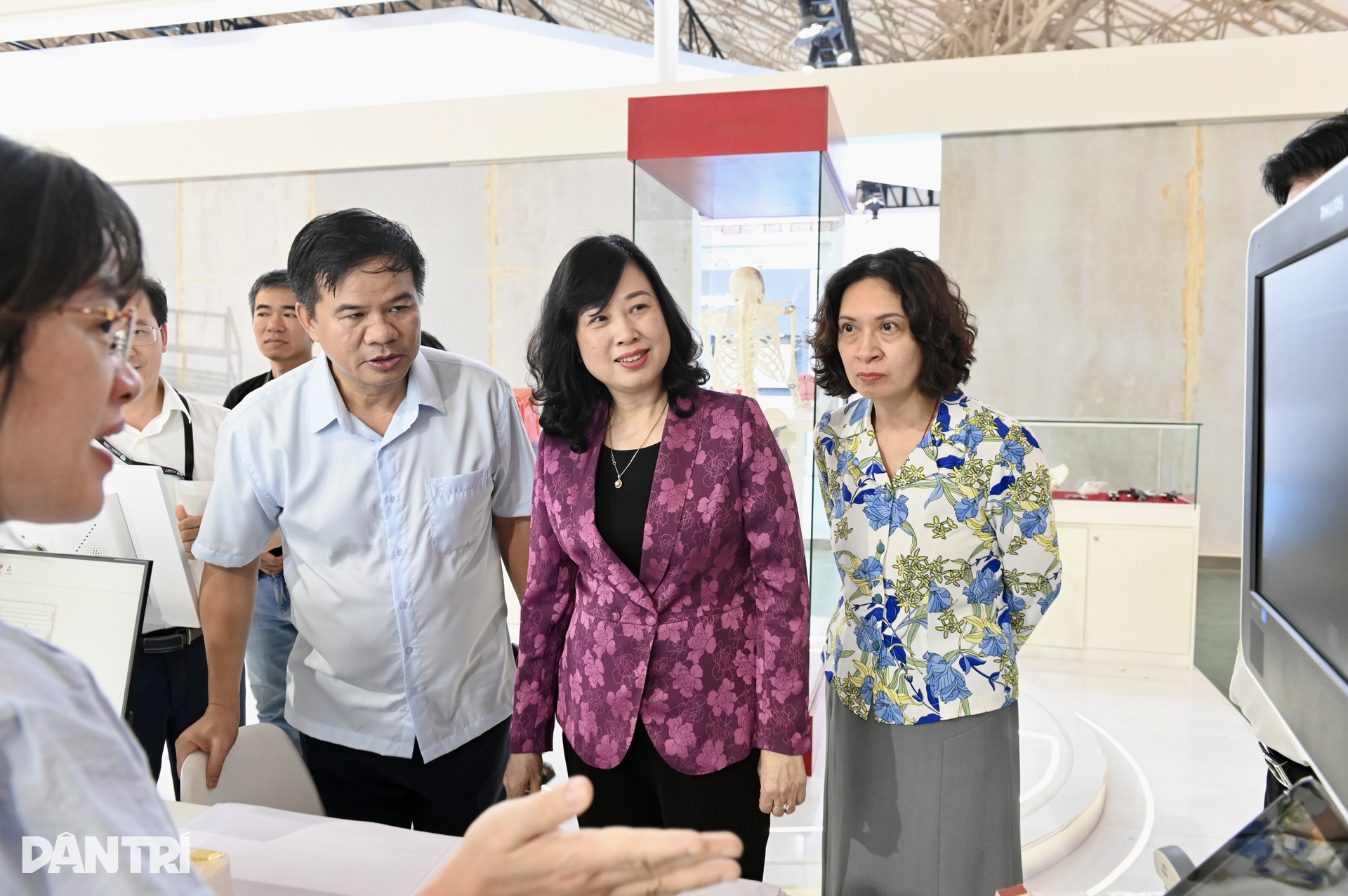 Độc đáo khám bệnh AI, phòng mổ ảo sẽ xuất hiện tại Triển lãm 80 năm