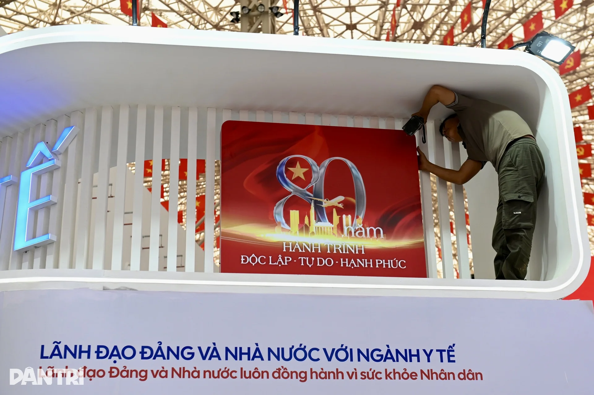 Độc đáo khám bệnh AI, phòng mổ ảo sẽ xuất hiện tại Triển lãm 80 năm - 5 Độc đáo khám bệnh AI, phòng mổ ảo sẽ xuất hiện tại Triển lãm 80 năm - 5