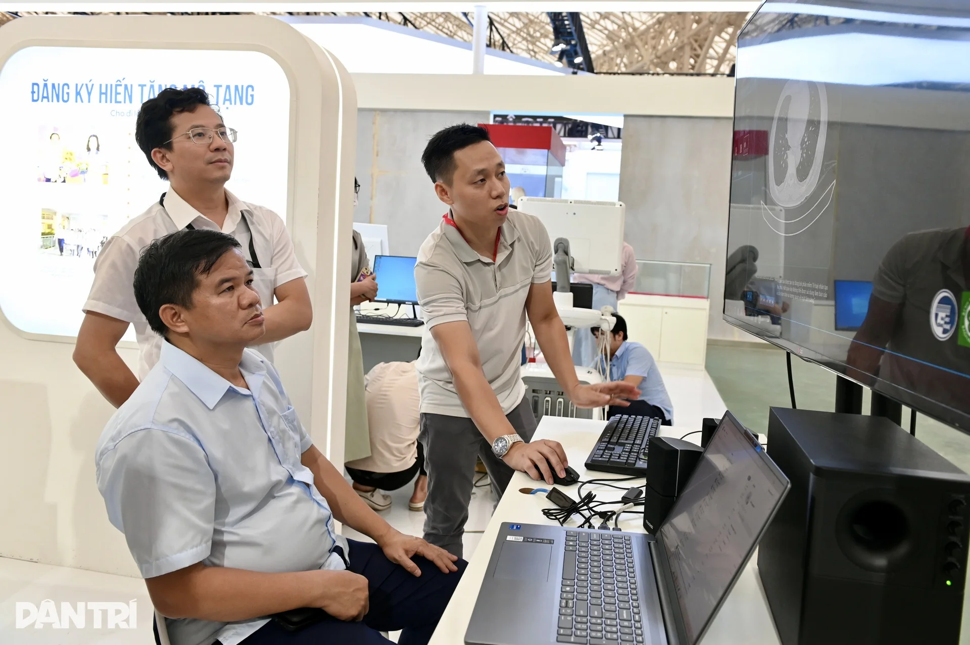 Độc đáo khám bệnh AI, phòng mổ ảo sẽ xuất hiện tại Triển lãm 80 năm - 6