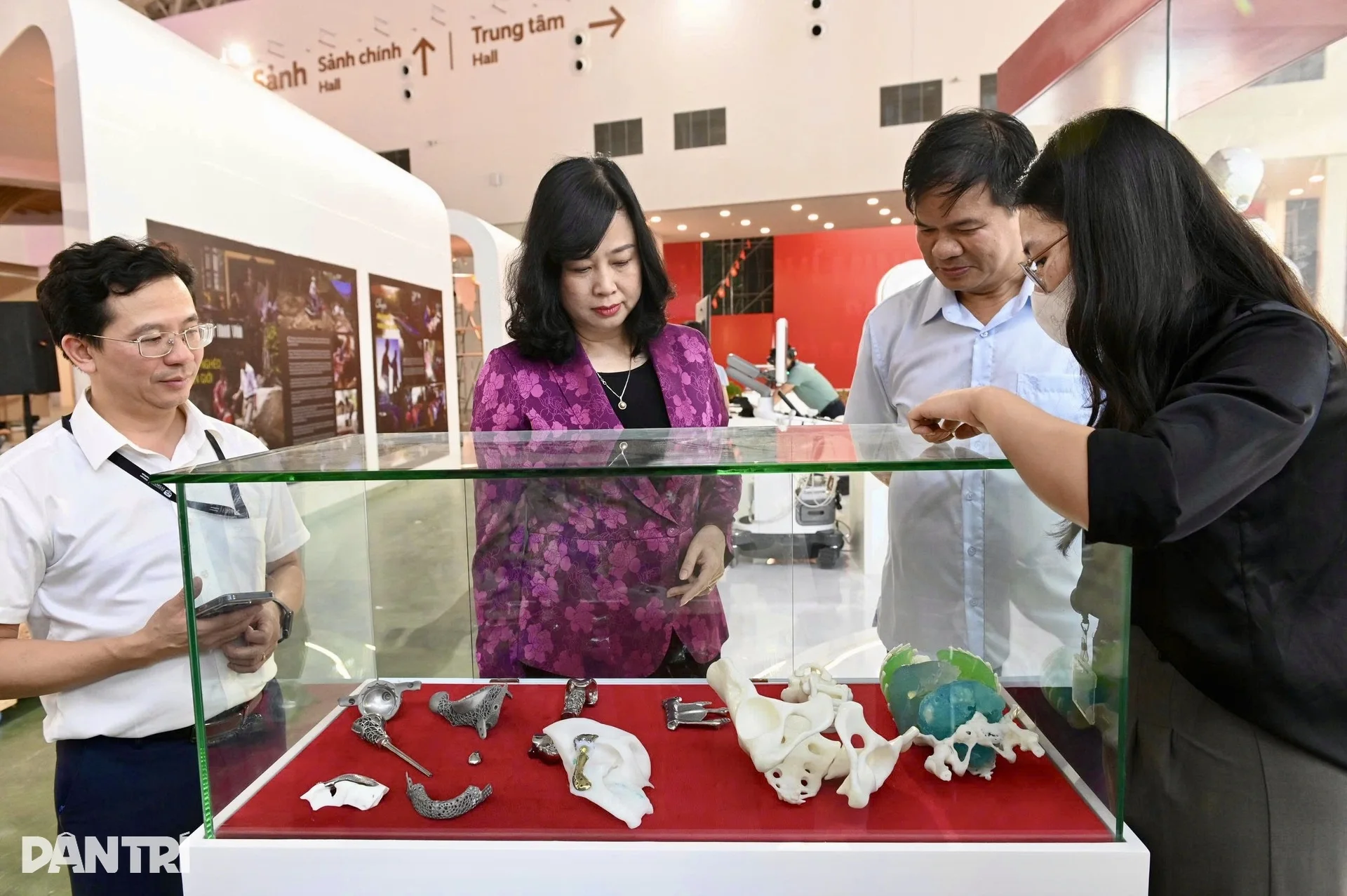 Độc đáo khám bệnh AI, phòng mổ ảo sẽ xuất hiện tại Triển lãm 80 năm - 15 Độc đáo khám bệnh AI, phòng mổ ảo sẽ xuất hiện tại Triển lãm 80 năm - 15