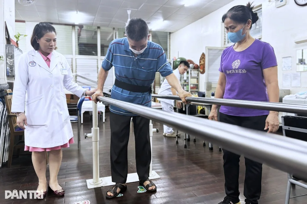 TPHCM vẫn khát bác sĩ phục hồi chức năng - 1