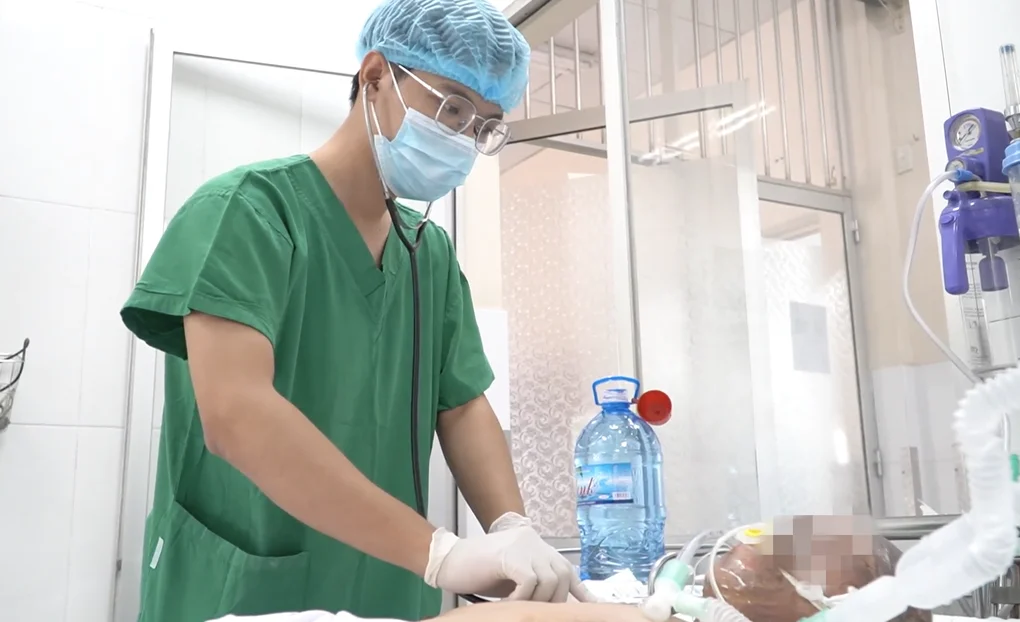 Thông tin mới nhất vụ người cha nghi tưới xăng đốt 2 con và vợ cũ - 2 Thông tin mới nhất vụ người cha nghi tưới xăng đốt 2 con và vợ cũ - 2