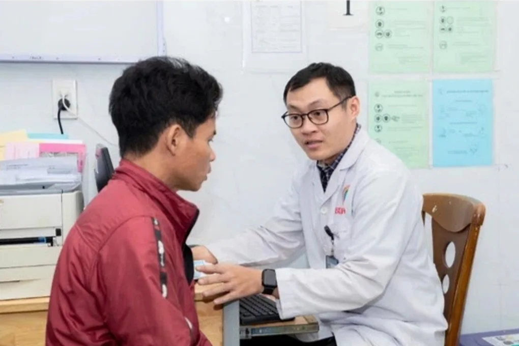 Bác sĩ trẻ vượt sóng đến nơi xa nhất TPHCM - 3 Bác sĩ trẻ vượt sóng đến nơi xa nhất TPHCM - 3