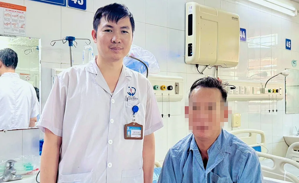 Người đàn ông nhập viện trong tình trạng tím tái sau bữa thủ lợn - 1