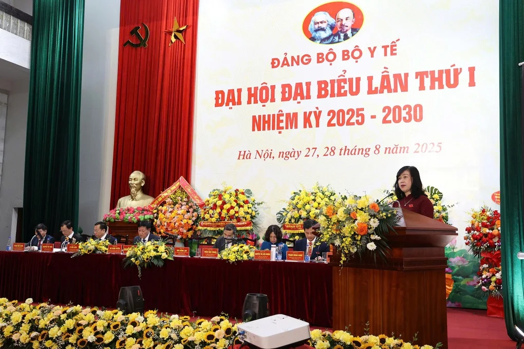 Bộ trưởng Bộ Y tế: Ngành y tế Việt Nam đã có những bước tiến vượt bậc - 2 Bộ trưởng Bộ Y tế: Ngành y tế Việt Nam đã có những bước tiến vượt bậc - 2