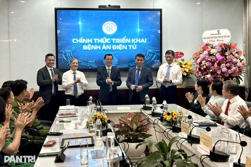 Thứ trưởng nói lý do bệnh án điện tử Bệnh viện Chợ Rẫy “đi sau, về đúng” - 4 Thứ trưởng nói lý do bệnh án điện tử Bệnh viện Chợ Rẫy “đi sau, về đúng” - 4