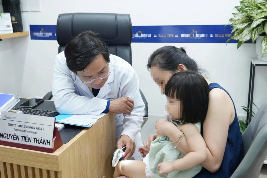 “Thủ phạm” trong hồ bơi khiến trẻ bị tổn thương da nặng