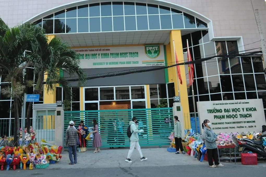 Nguyên Hiệu trưởng ĐH Y khoa Phạm Ngọc Thạch thôi việc theo nguyện vọng - 1