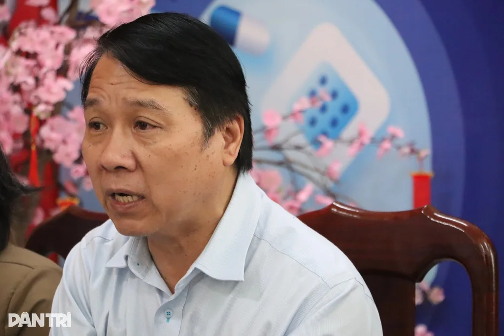 Chuyển công an vụ máy tán sỏi hỏng vẫn chữa cho hàng trăm bệnh nhân - 3 Chuyển công an vụ máy tán sỏi hỏng vẫn chữa cho hàng trăm bệnh nhân - 3