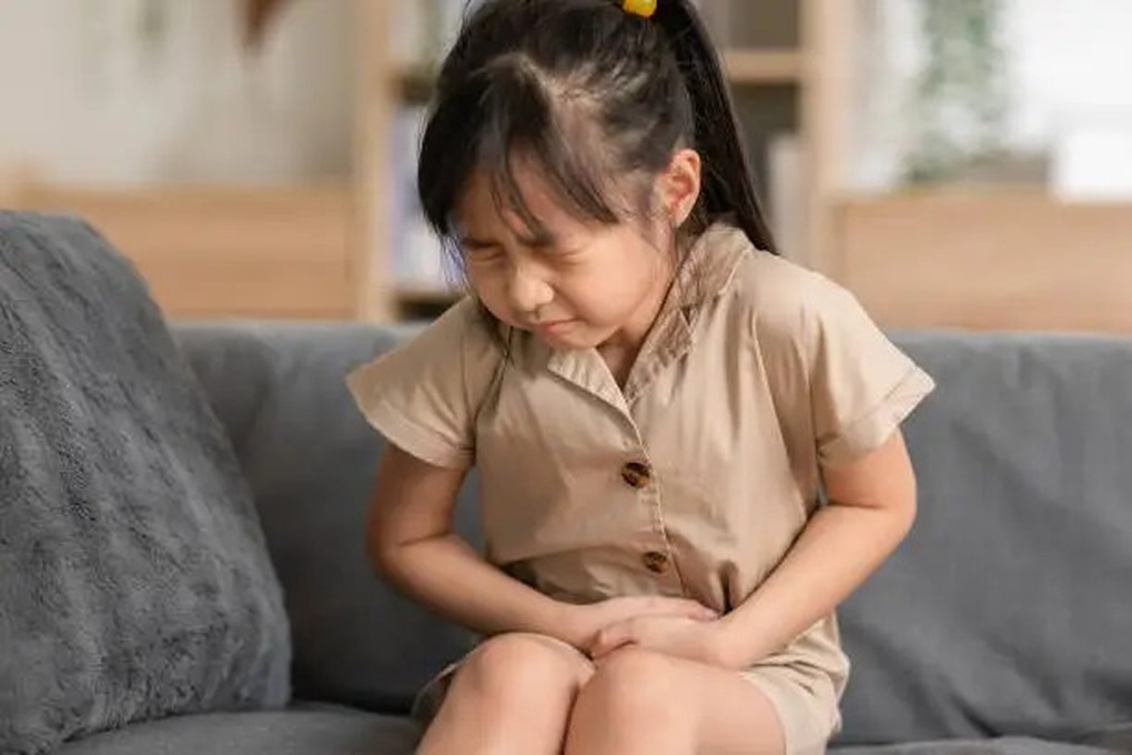 Vì sao trẻ dễ bị rối loạn tiêu hóa vào năm học mới?