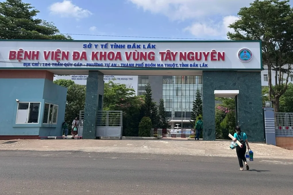 Vụ máy hỏng vẫn kê khai tán sỏi hàng trăm bệnh nhân: Không thể chỉ kỷ luật! - 1