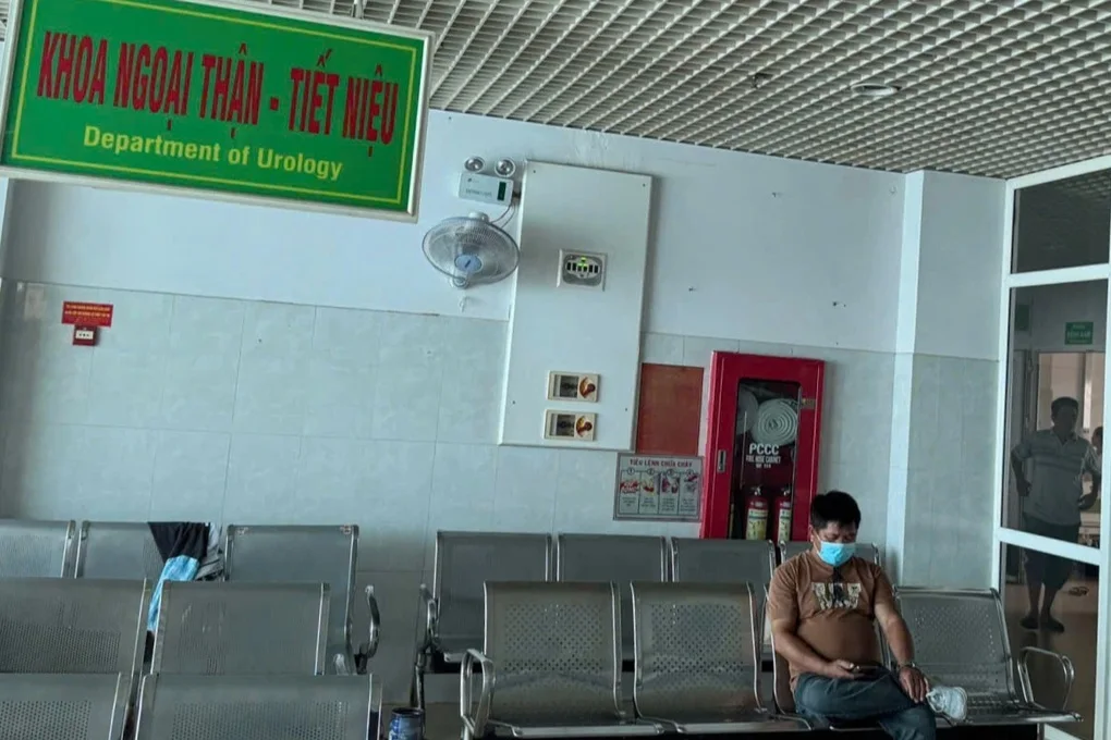Vụ máy hỏng vẫn kê khai tán sỏi hàng trăm ca: Tiền bảo hiểm xử lý ra sao? - 2 Vụ máy hỏng vẫn kê khai tán sỏi hàng trăm ca: Tiền bảo hiểm xử lý ra sao? - 2