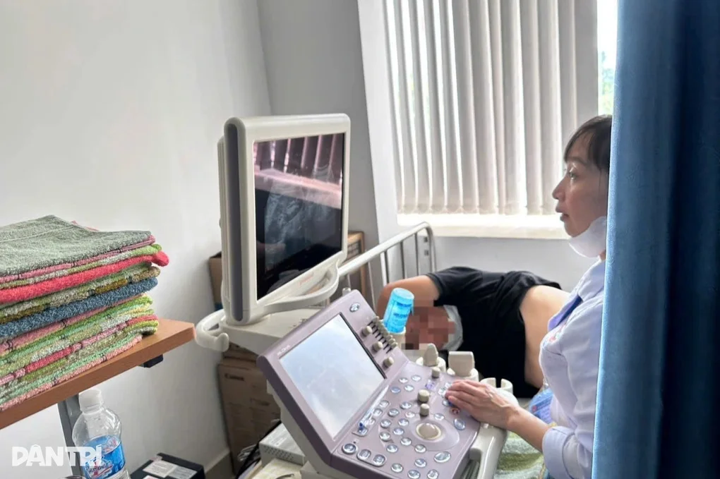 Vụ máy hỏng vẫn kê khai tán sỏi hàng trăm ca: 255 người tái khám sức khỏe - 3