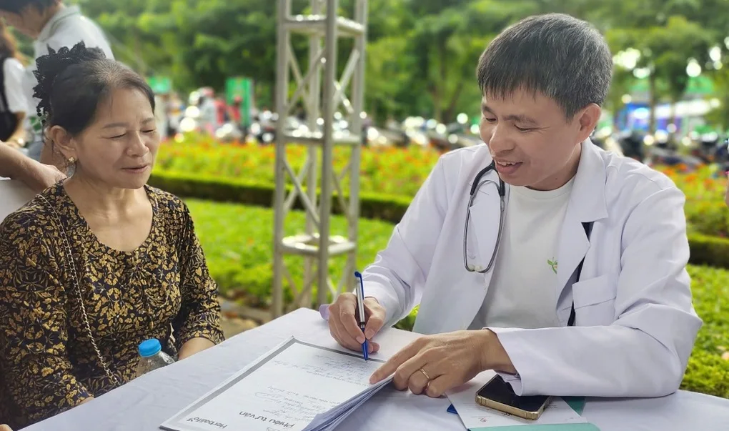 “Bệnh từ miệng mà vào”, không chỉ ăn no mà còn phải phòng bệnh - 2