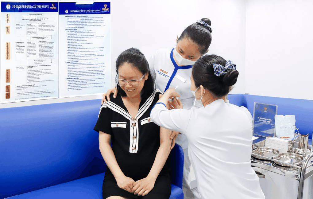 Việt Nam lần đầu có vaccine phòng viêm phổi do virus hợp bào hô hấp RSV