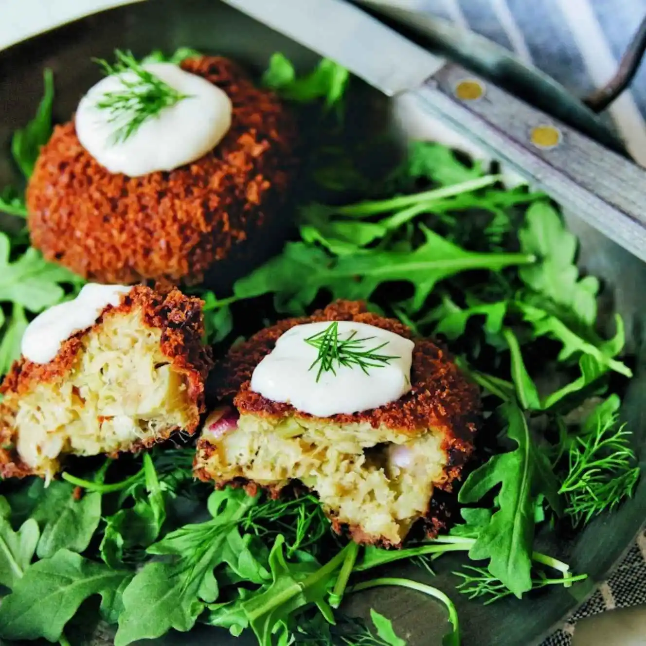 Crispy “Crabless” Cakes
