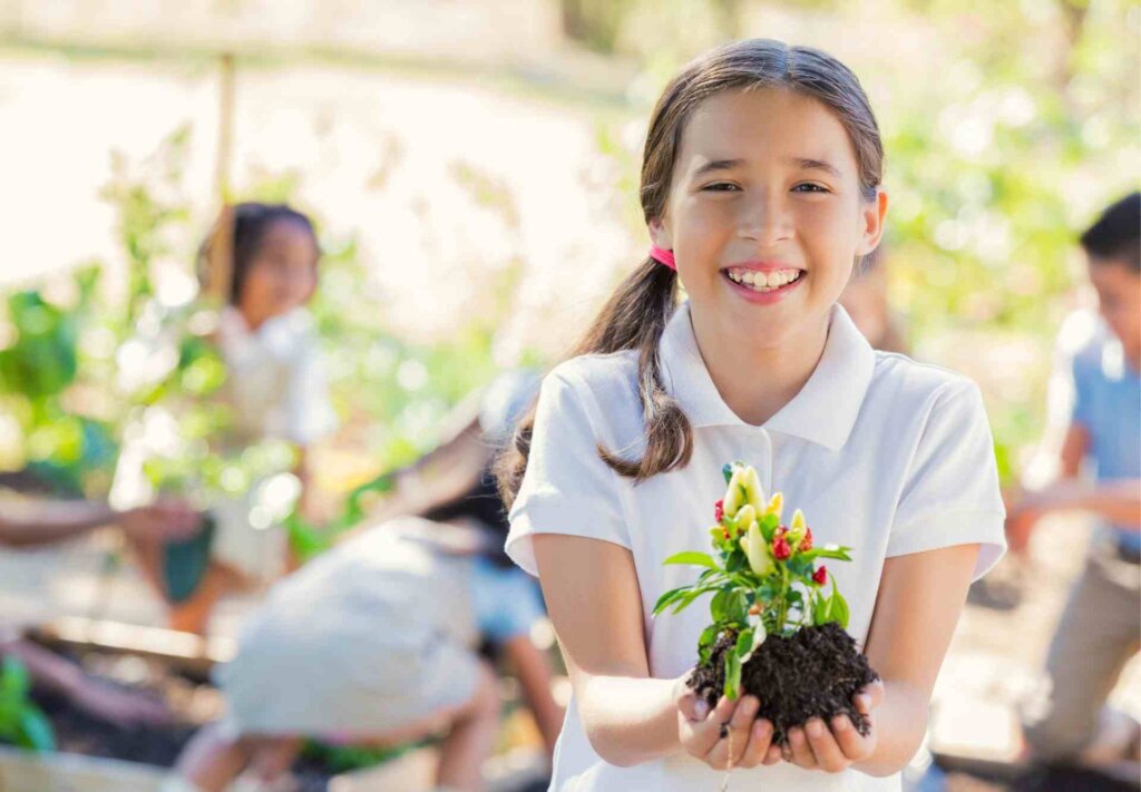How School Gardens can Encourage Children to Eat More Veggies